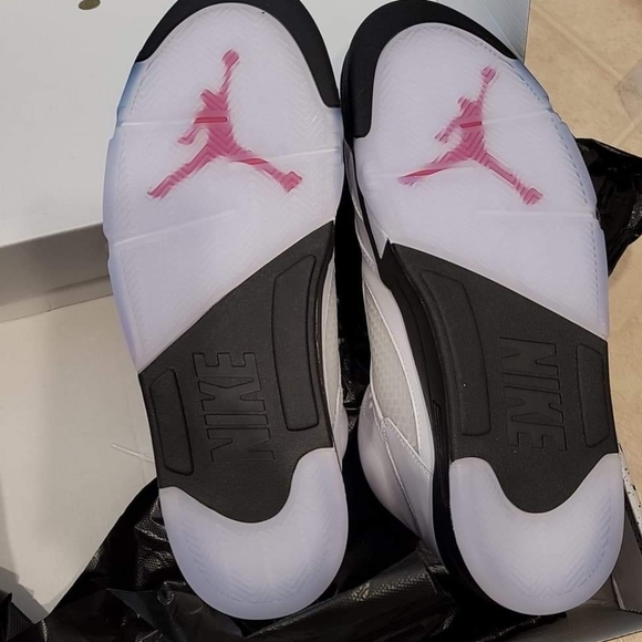 Jordan\'s main image 4